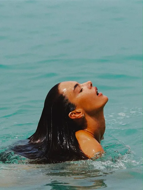 Alessandra Ambrosio — Instagram 1