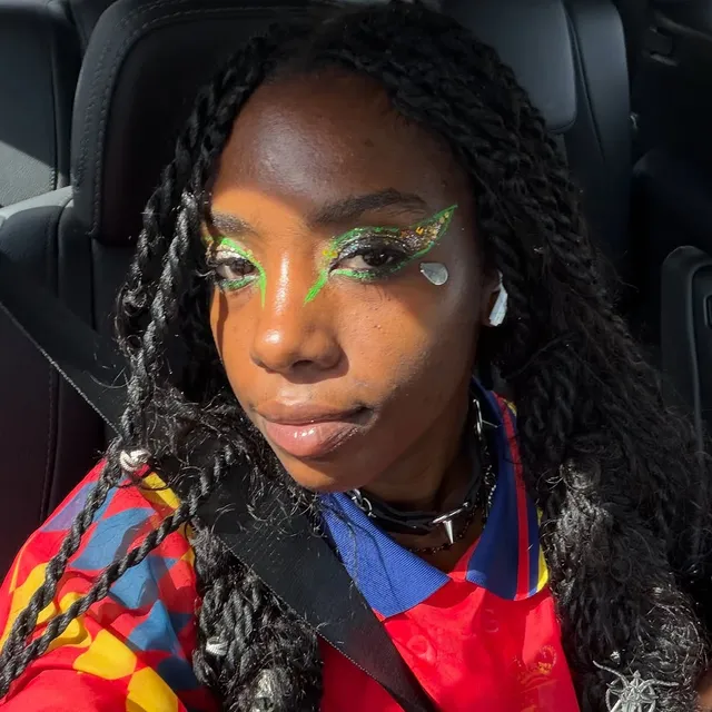 Dua Saleh — Instagram 3