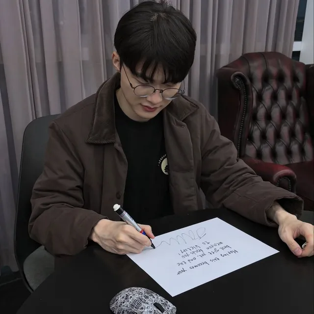 Lee Sang-hyeok — Instagram 5
