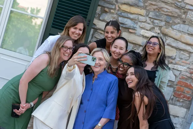 Hillary Clinton — Instagram 1