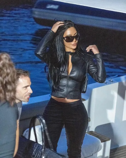 Kim Kardashian — Instagram 2