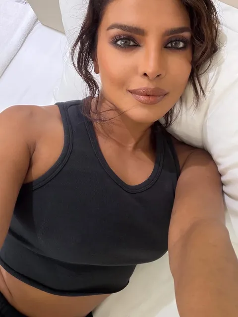 Priyanka Chopra — Instagram 6