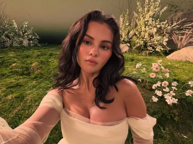 Selena Gomez — Instagram 2