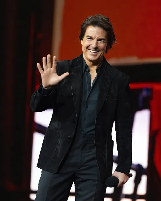 Tom Cruise — Instagram 6