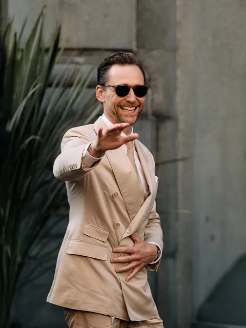 Tom Hiddleston — Instagram 2