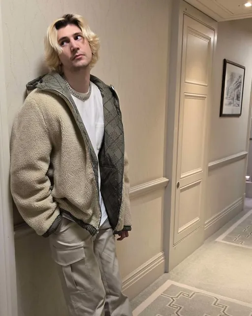 xQc — Instagram 2