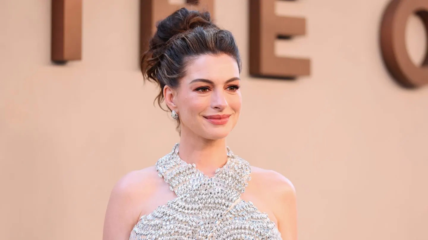 Anne Hathaway: Movies That Kill Dogs Should Be Rated R