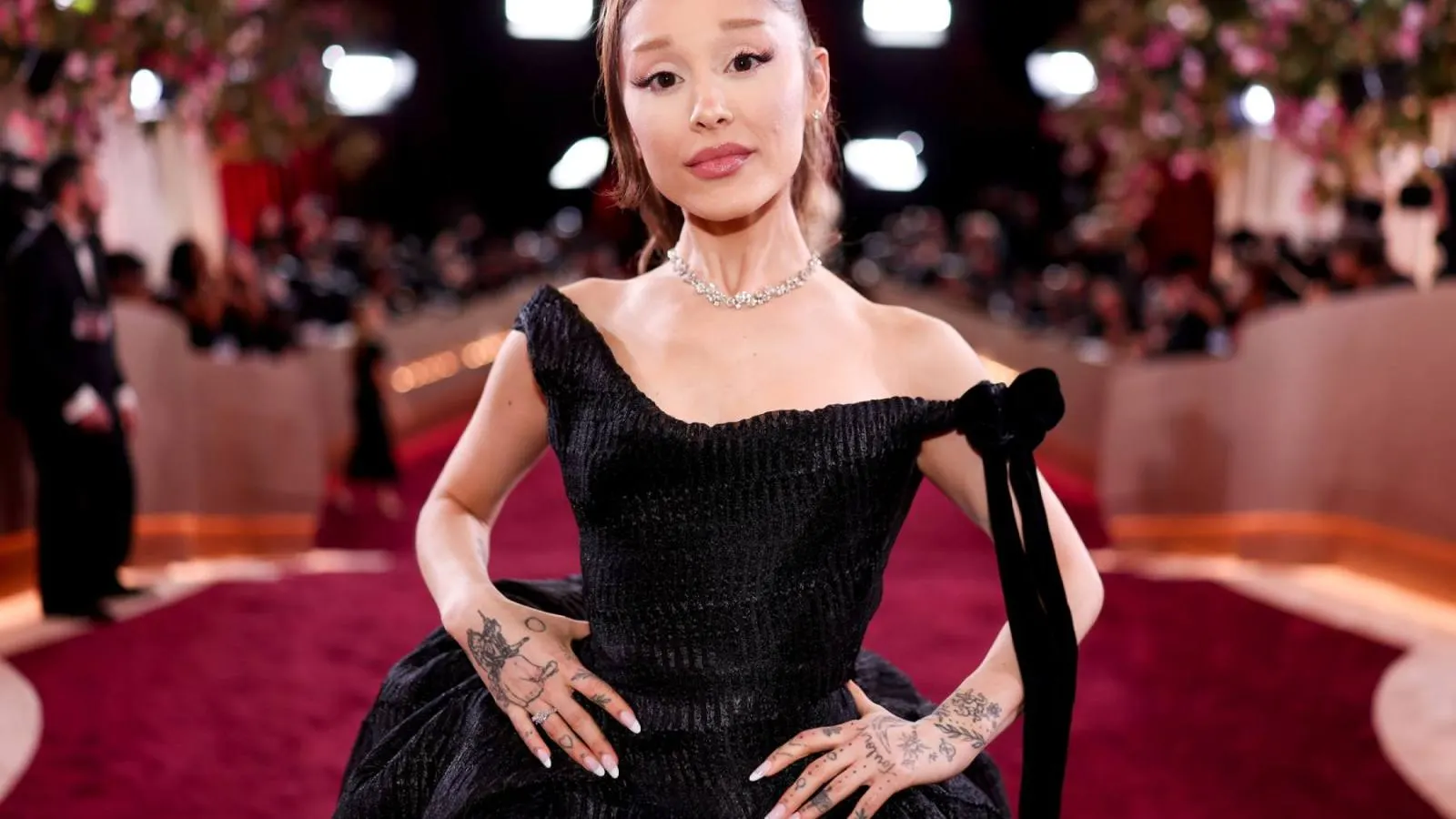Ariana Grande Swaps Heels for Cozy Shoes at Eternal Sunshine Finale