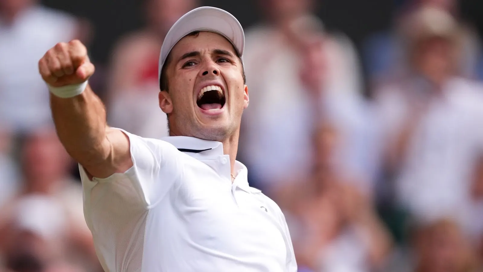 Arthur Fery Reaches Wimbledon Quarter-Finals, Inspired by Federer