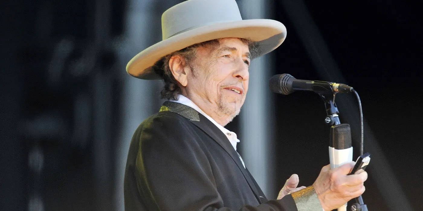 Celebrating 61 Years of Bob Dylan's Revolutionary Highway 61 Revisited