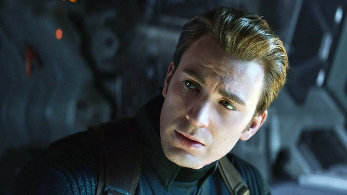 Chris Evans Heard 'at Least a Dozen' Marvel Pitches Before Saying Yes to Doomsday