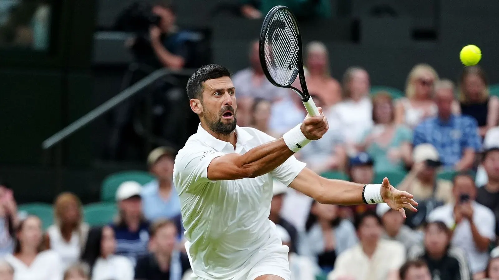 Djokovic Dominates as Top Stars Shine at Wimbledon