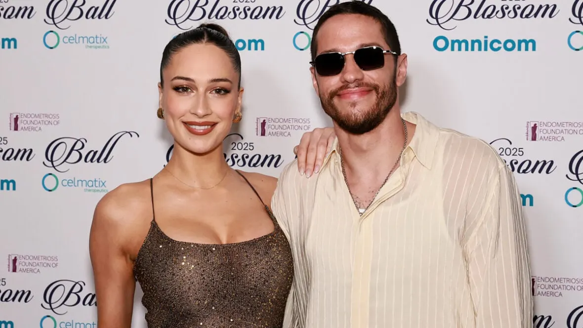 Elsie Hewitt Shouts Out 'Baby Daddy' Pete Davidson After Concert Night Out