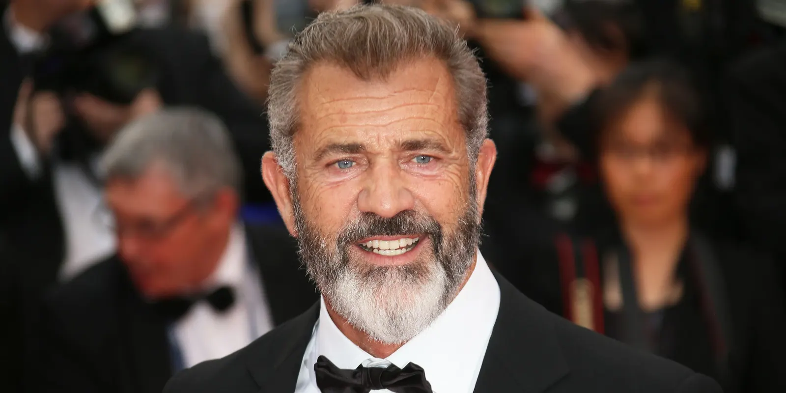 Hacksaw Ridge: Mel Gibson's Masterpiece Streamed for a New Generation