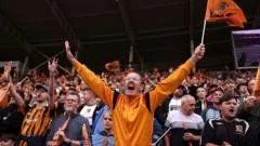 Hull City Stun Man Utd 2-0 on Premier League Return