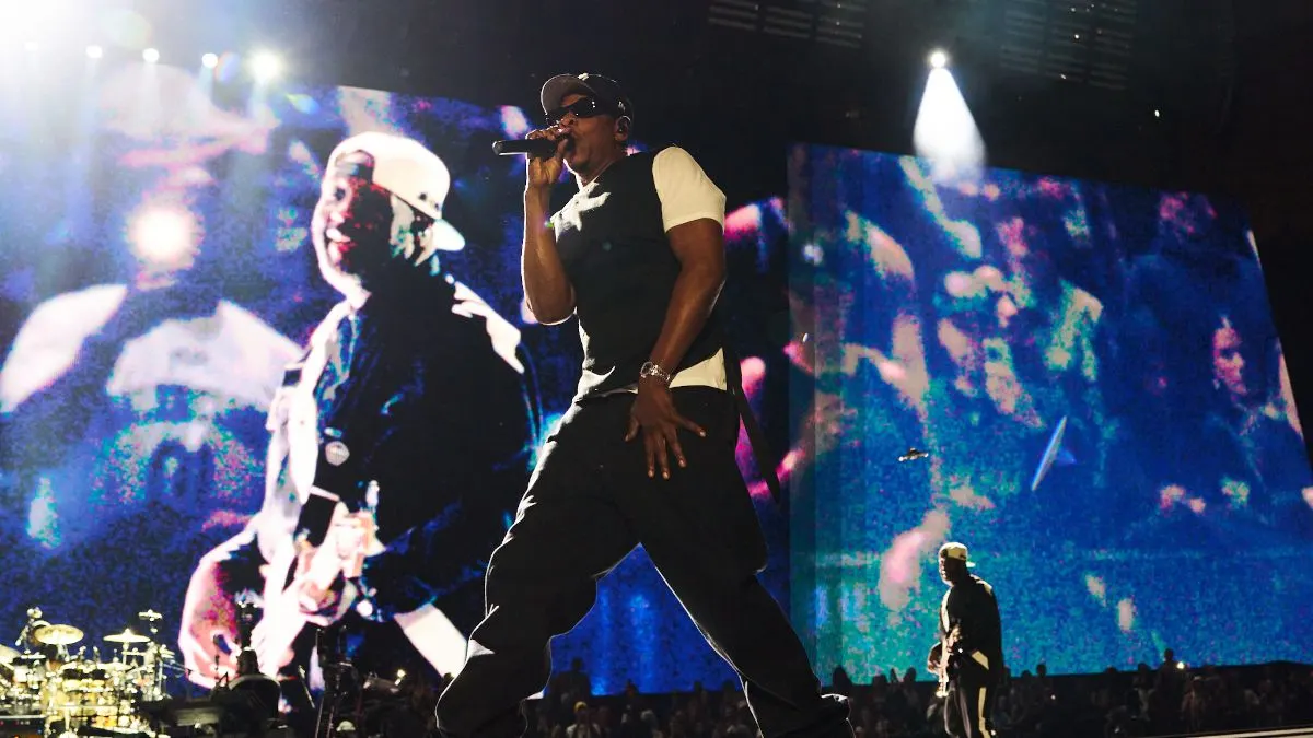 Jay-Z Brings Out Justin Timberlake for Paris 30th Anniversary Show