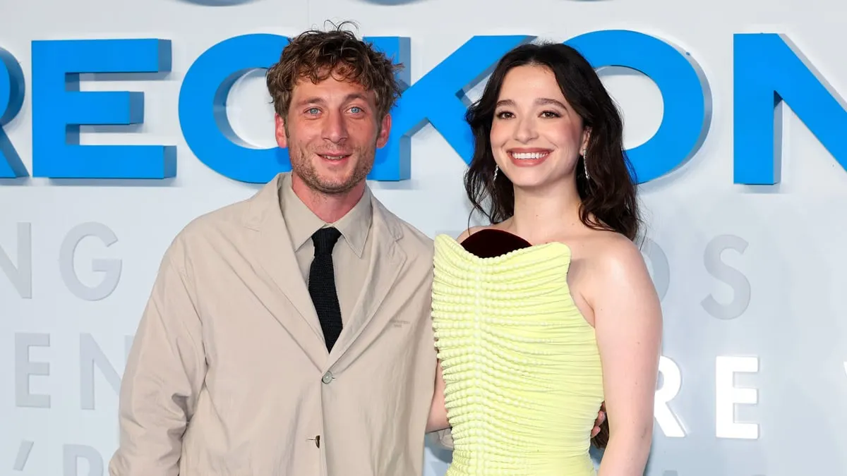 Jeremy Allen White & Mikey Madison Light Up London for Social Reckoning