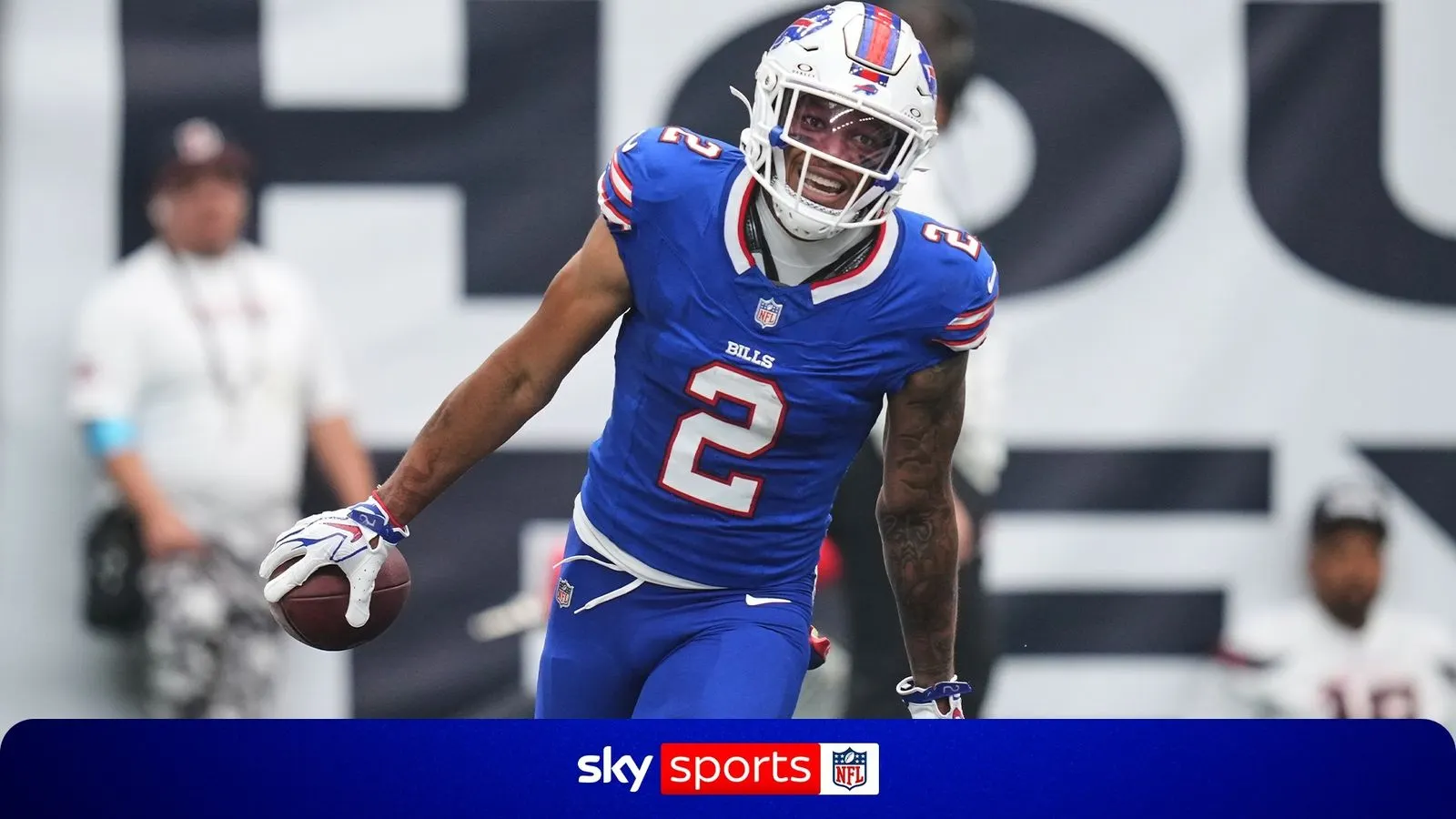 Josh Allen Hits DJ Moore for Huge 43-Yard Touchdown