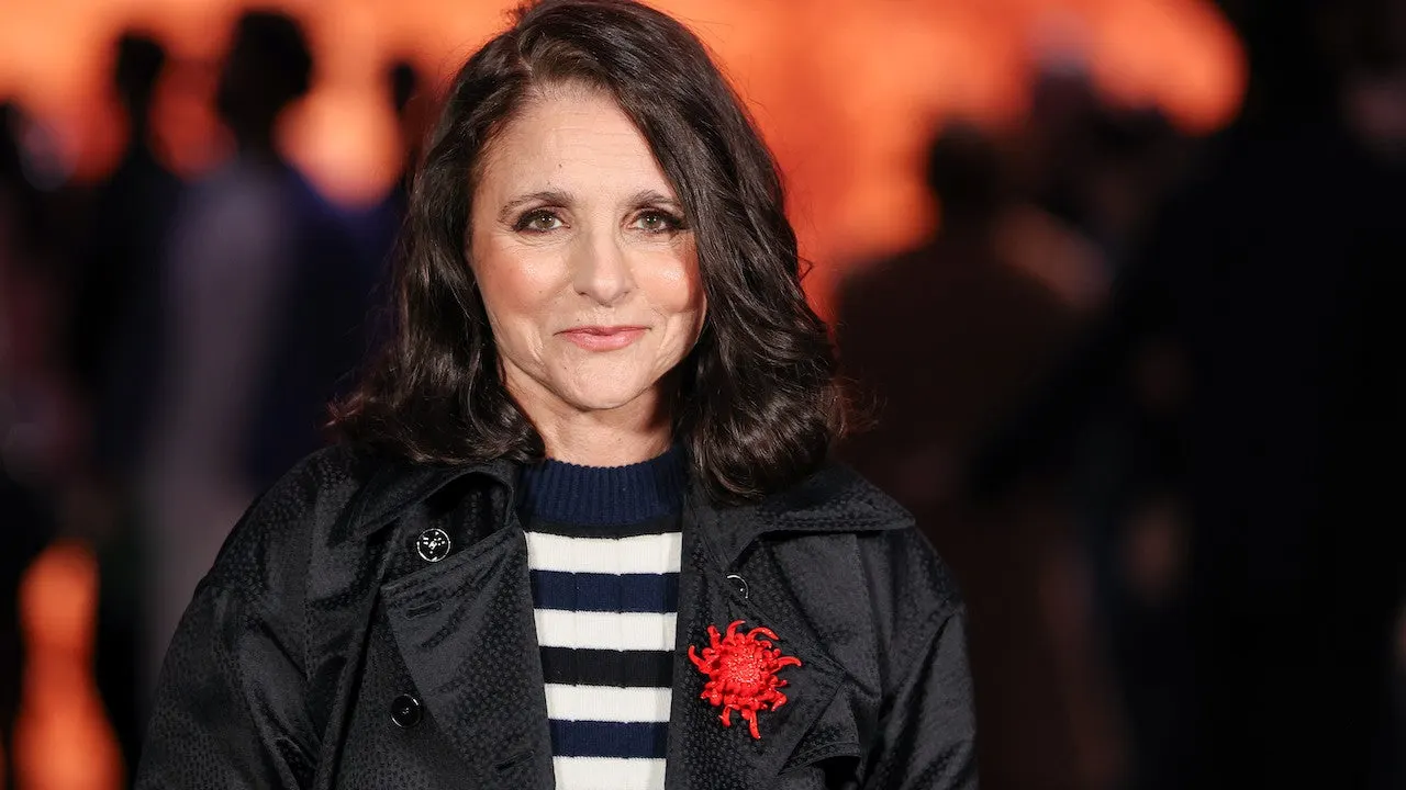Julia Louis-Dreyfus Confesses She Never Really Watched 'Friends'