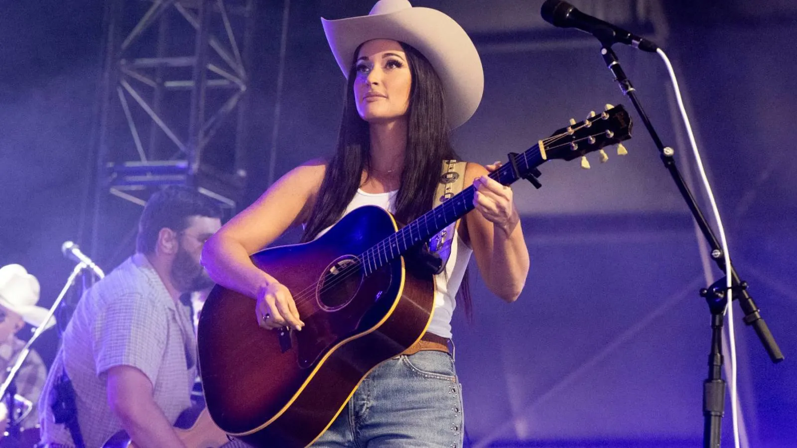 Kacey Musgraves Calls Dolly Parton a 'Supernova' at Madison Square Garden