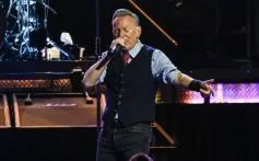Kaepernick and Springsteen Celebrate Civil Rights at ACLU Award Ceremony