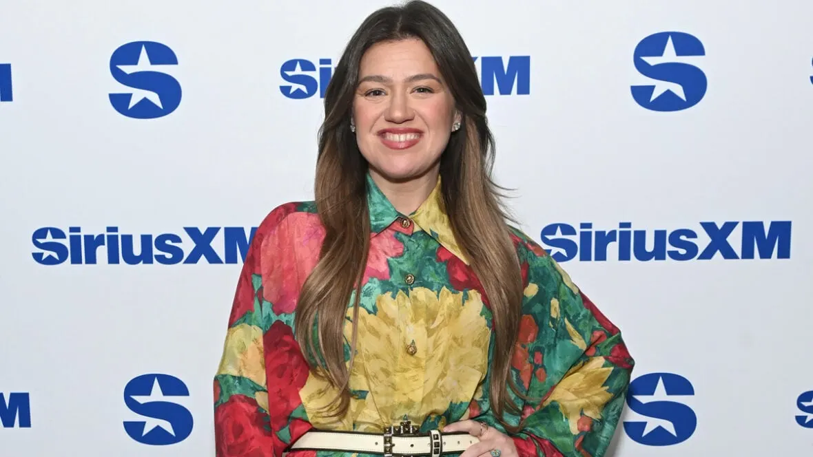Kelly Clarkson Back on The Voice: What’s Her Relationship Status?