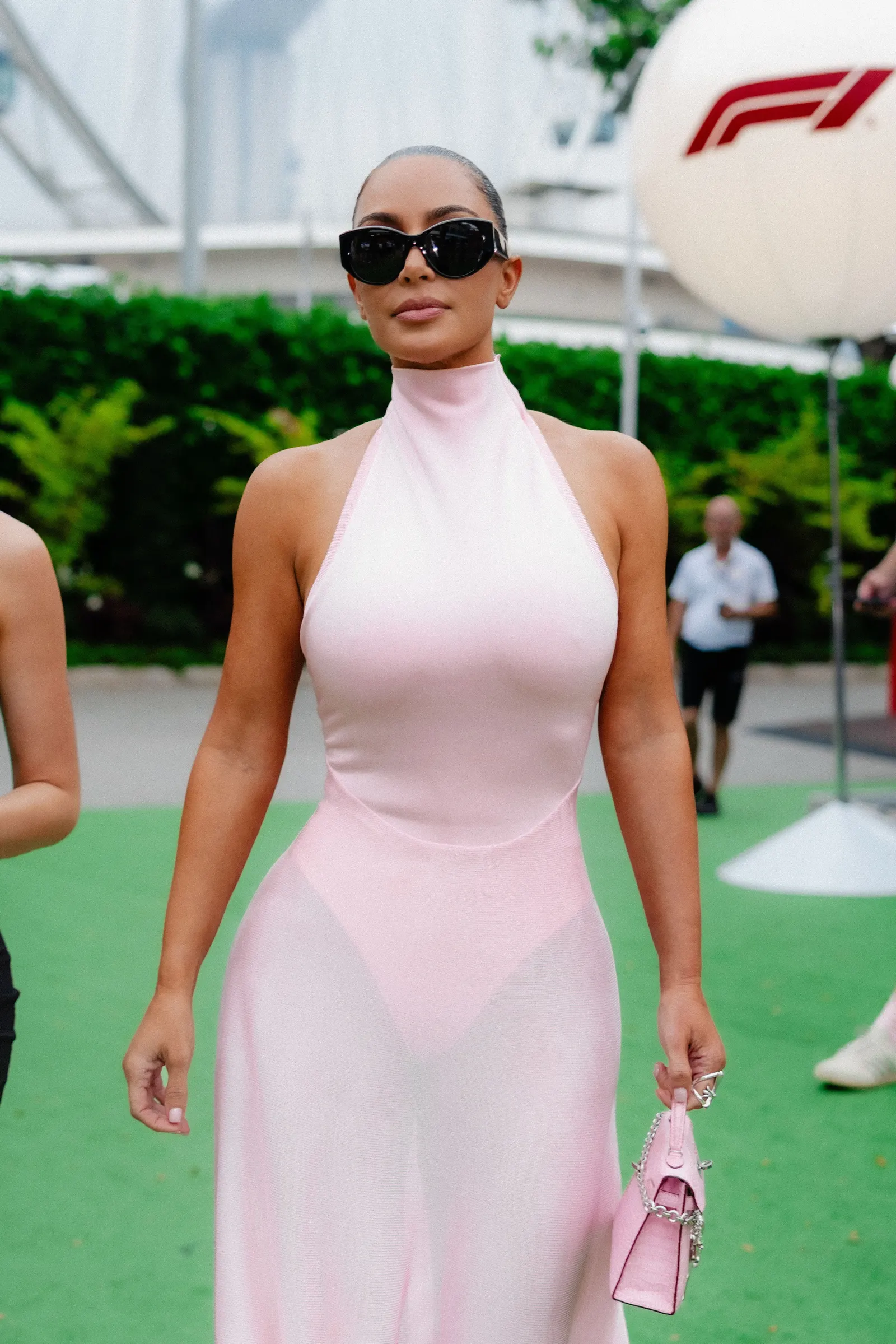 Kim Kardashian Dazzles in Pink at Singapore F1 Event with Lewis Hamilton