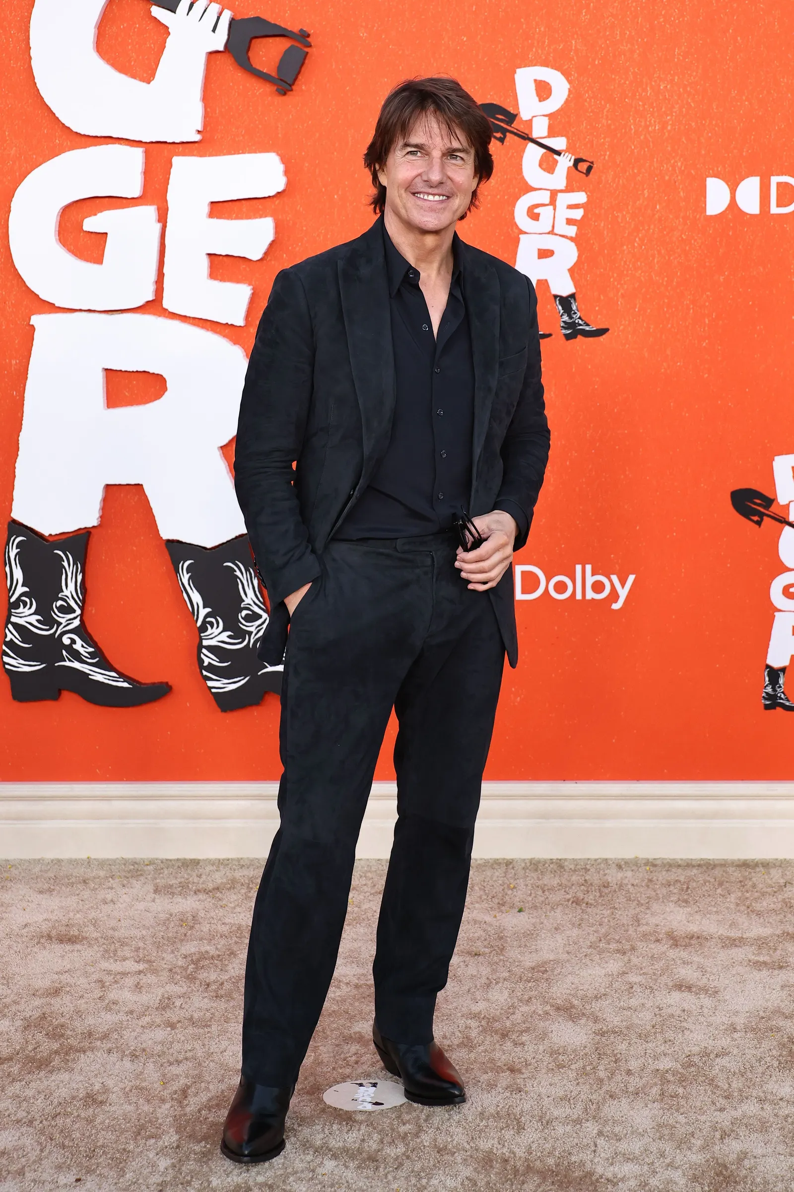 Kirsten Dunst Shines at the LA Premiere of Tom Cruise's 'Digger'