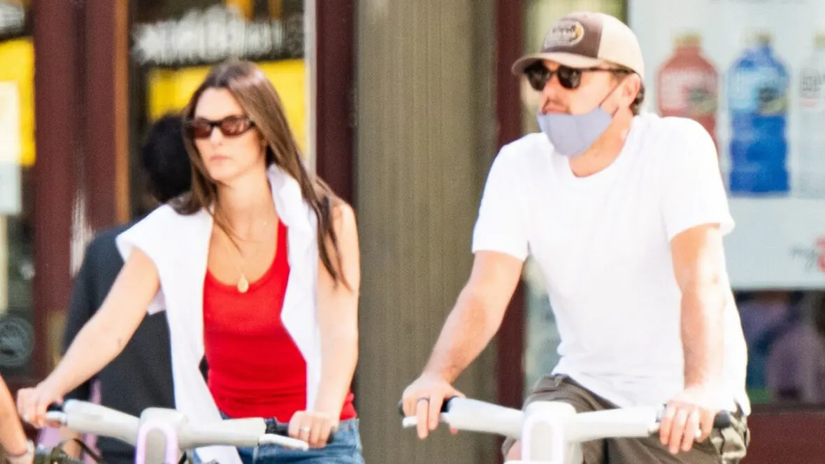 Leonardo DiCaprio & Vittoria Ceretti Enjoy a NYC Bike Ride Together