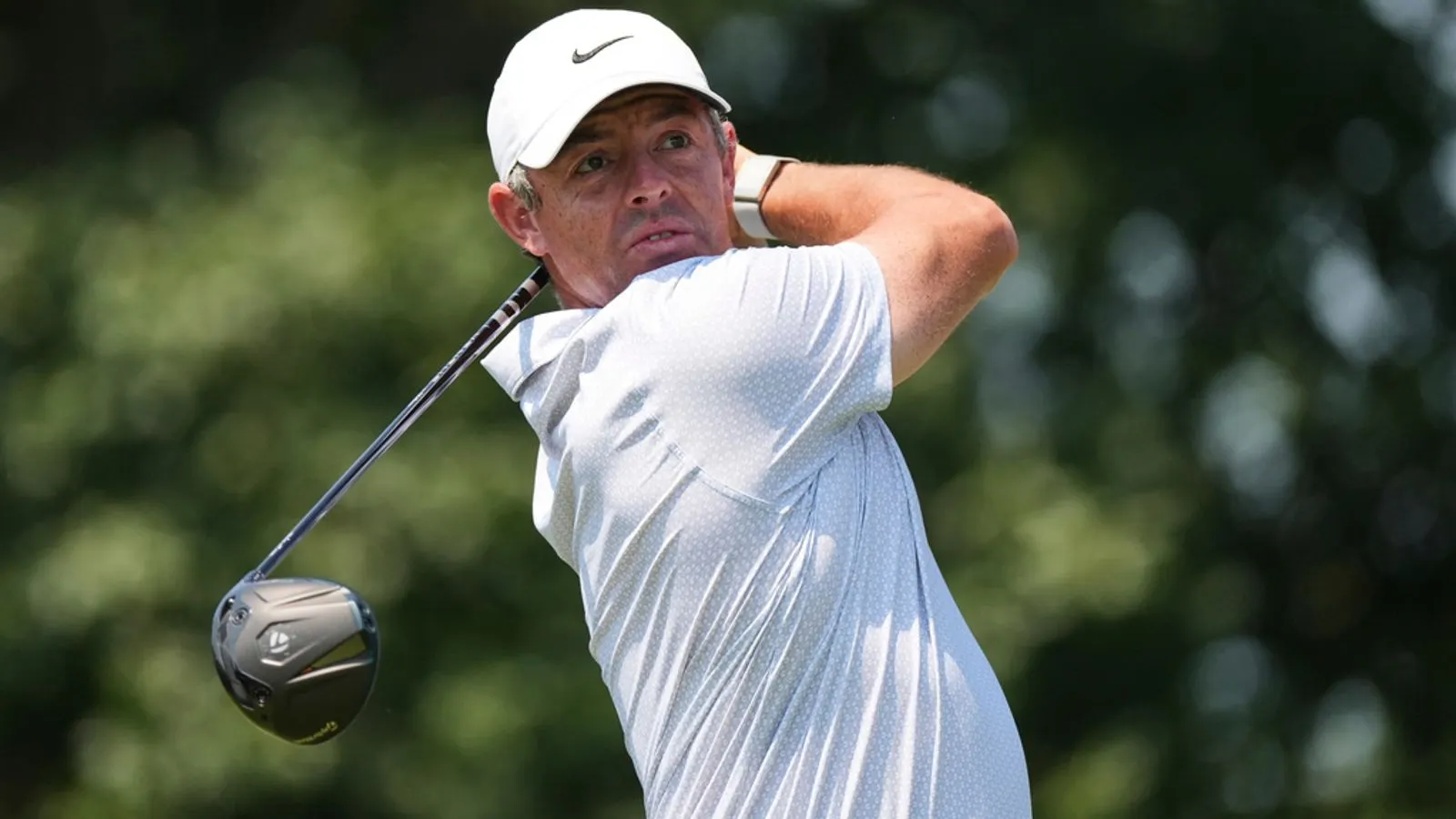 McIlroy Fires Five-Under Third Round to Stay in BMW Hunt