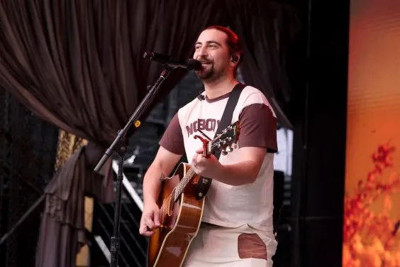 Noah Kahan's Hilarious Plea: Please Don't Soil Our Seats
