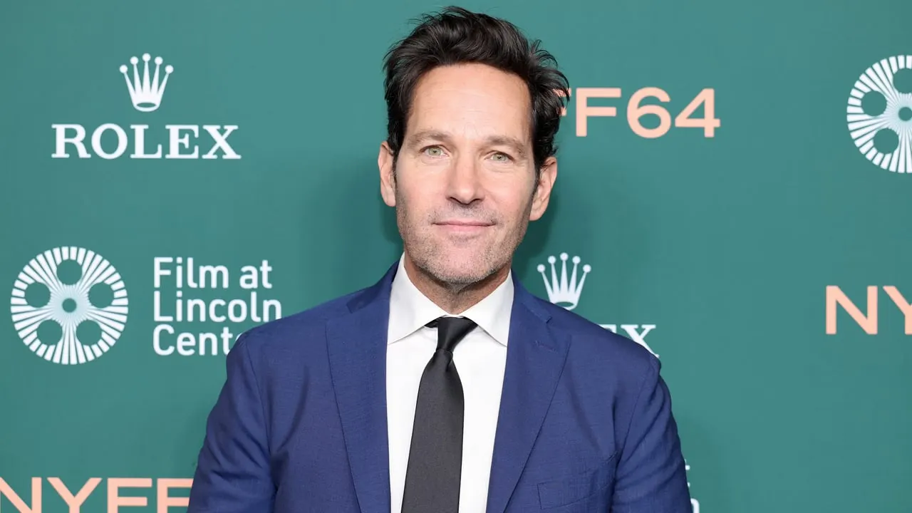 Paul Rudd Spotted at Art of Play Amid Kelly Clarkson Buzz
