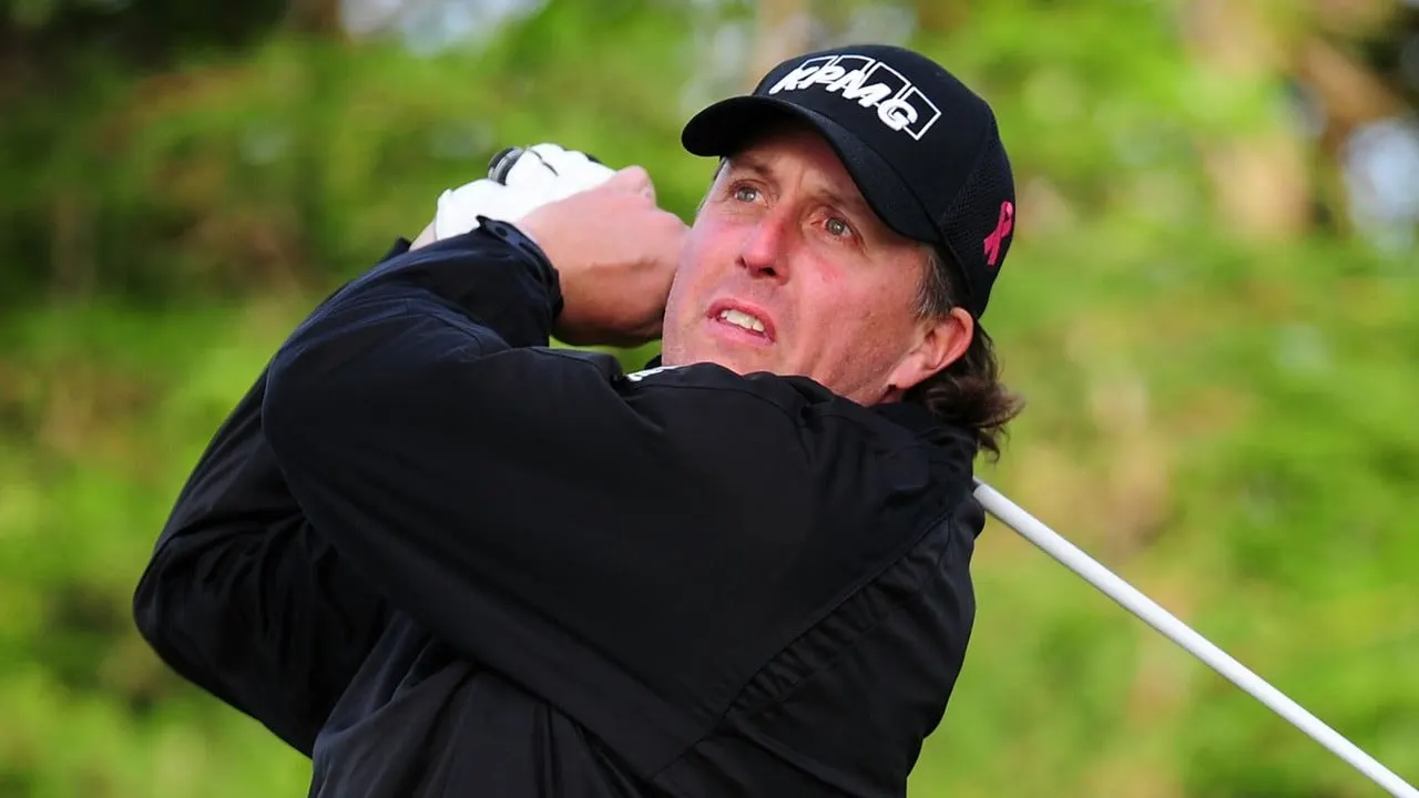 Phil Mickelson Enters Rehab for Addiction Amid Controversies