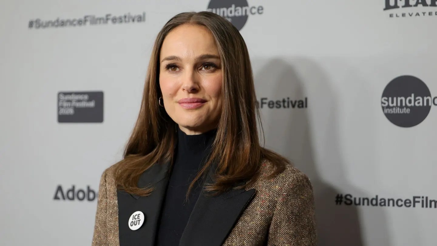 Rachel Cusk's New Novel Reportedly Draws on Natalie Portman's Life
