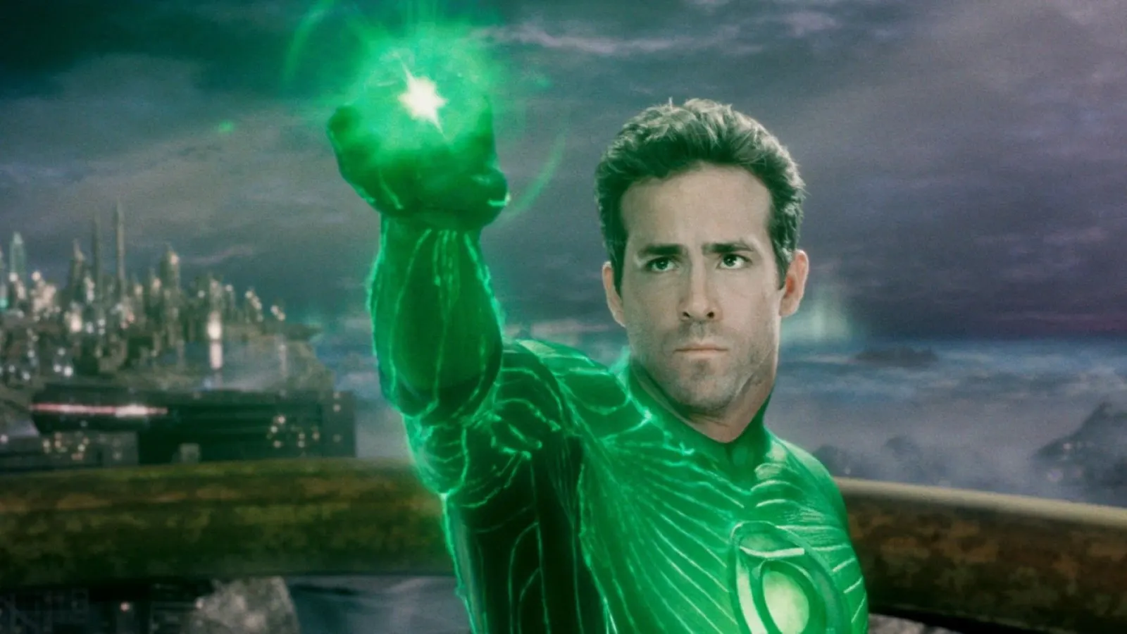 Ryan Reynolds Eyes Green Lantern Cameo 15 Years After the Original