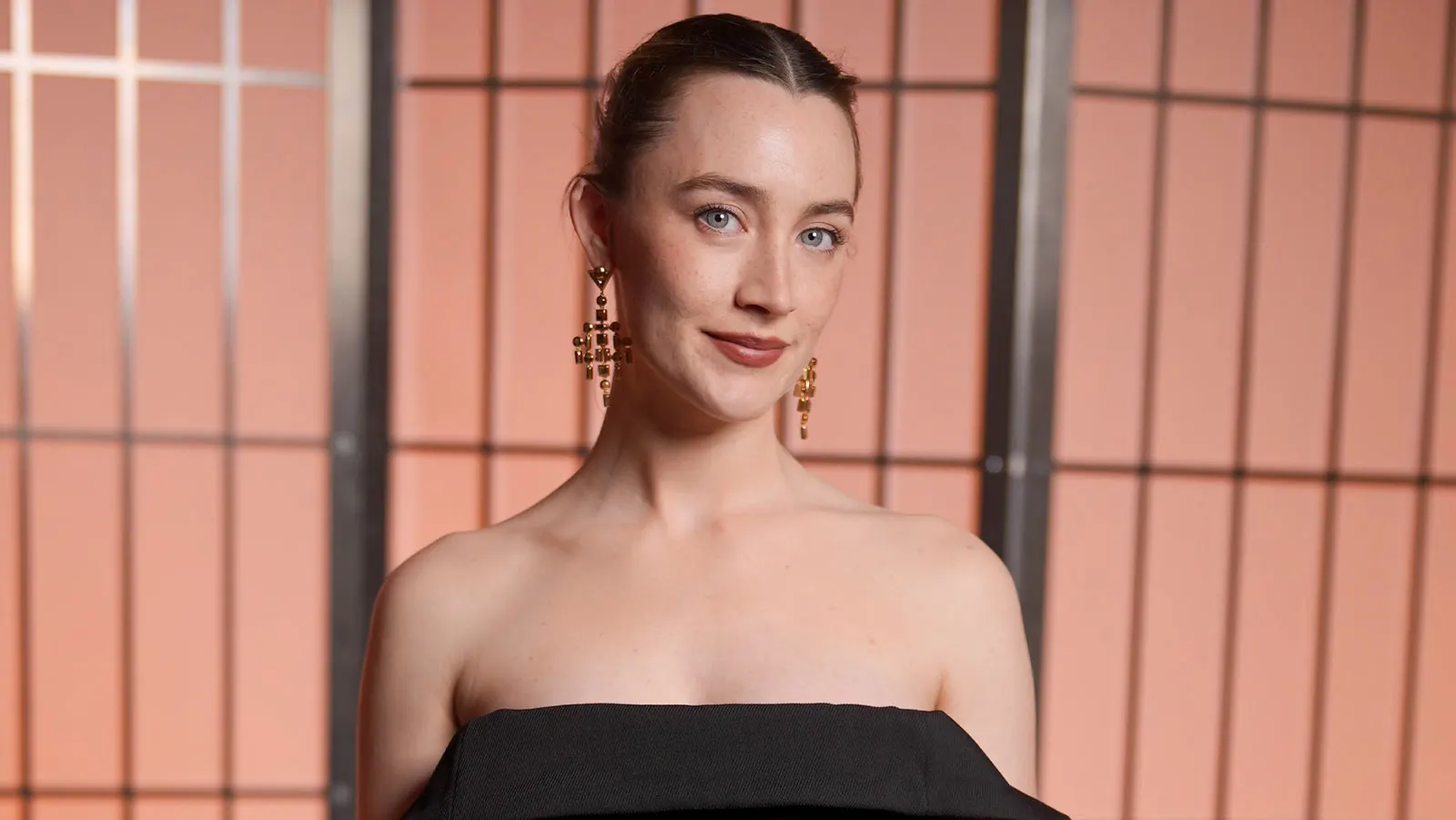 Saoirse Ronan Is Dead Serious About Becoming a Bond Villain