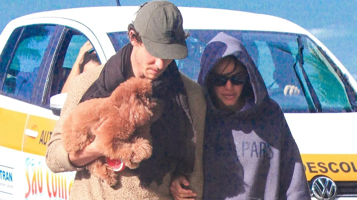 Shawn Mendes and Bruna Marquezine Enjoy Sun, Sand, and Their Puppy in Rio
