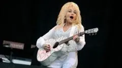 Spotify Mixed Up Welsh and Irish on Dolly Parton's Posthumous Jolene