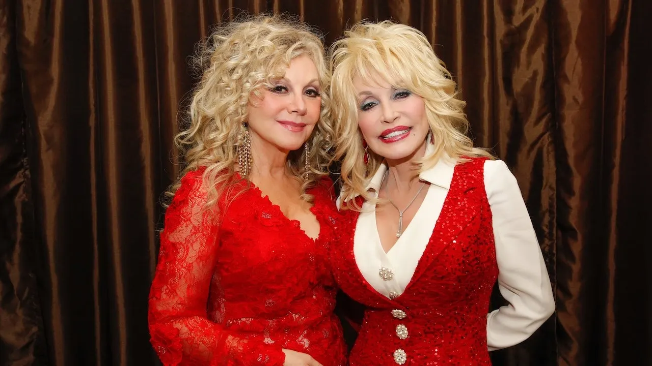 Stella Parton Calls for Compassion in Tribute to Dolly