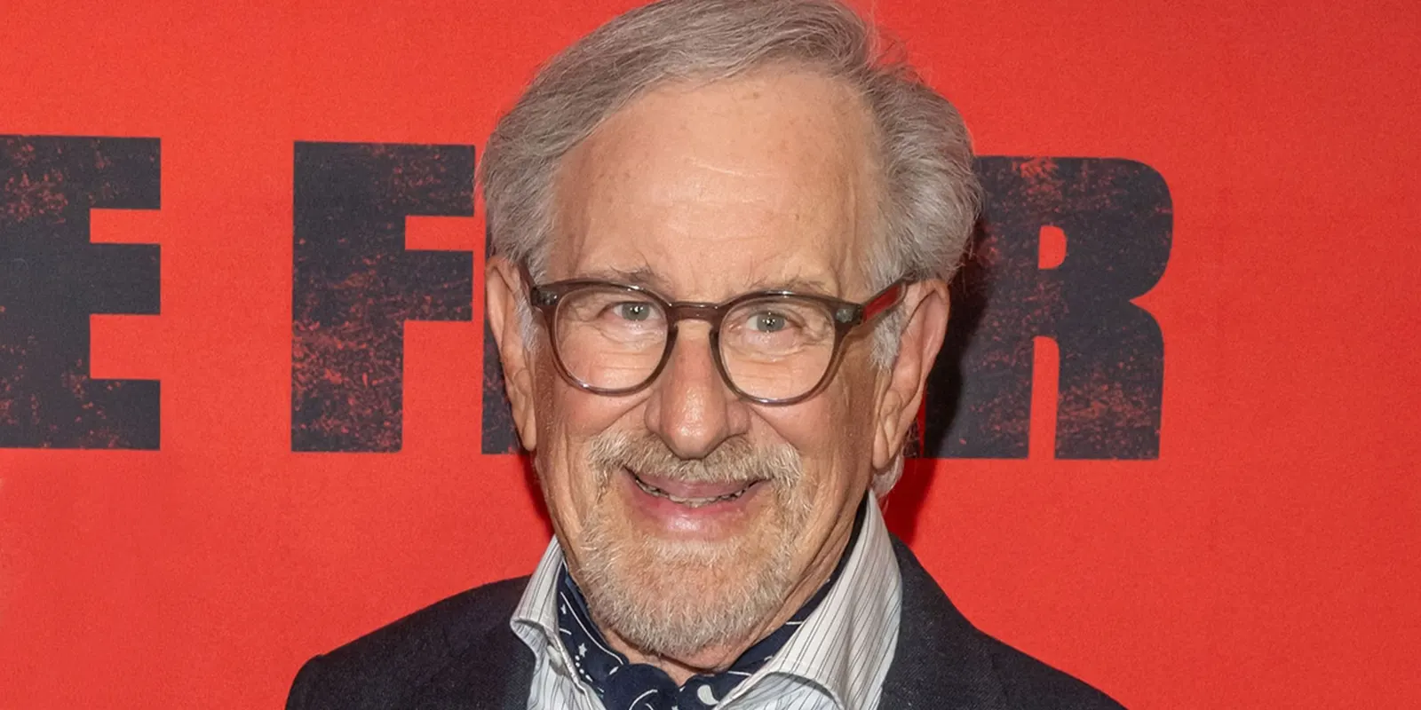 Steven Spielberg's 'War of the Worlds' Returns to Streaming Amid Debate