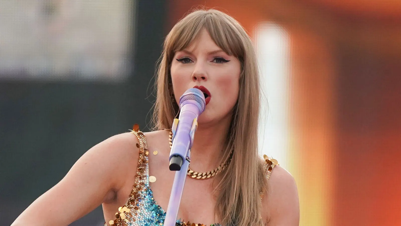 Taylor Swift Champions 'Eras Tour' Final Show in Emmy Voter Push