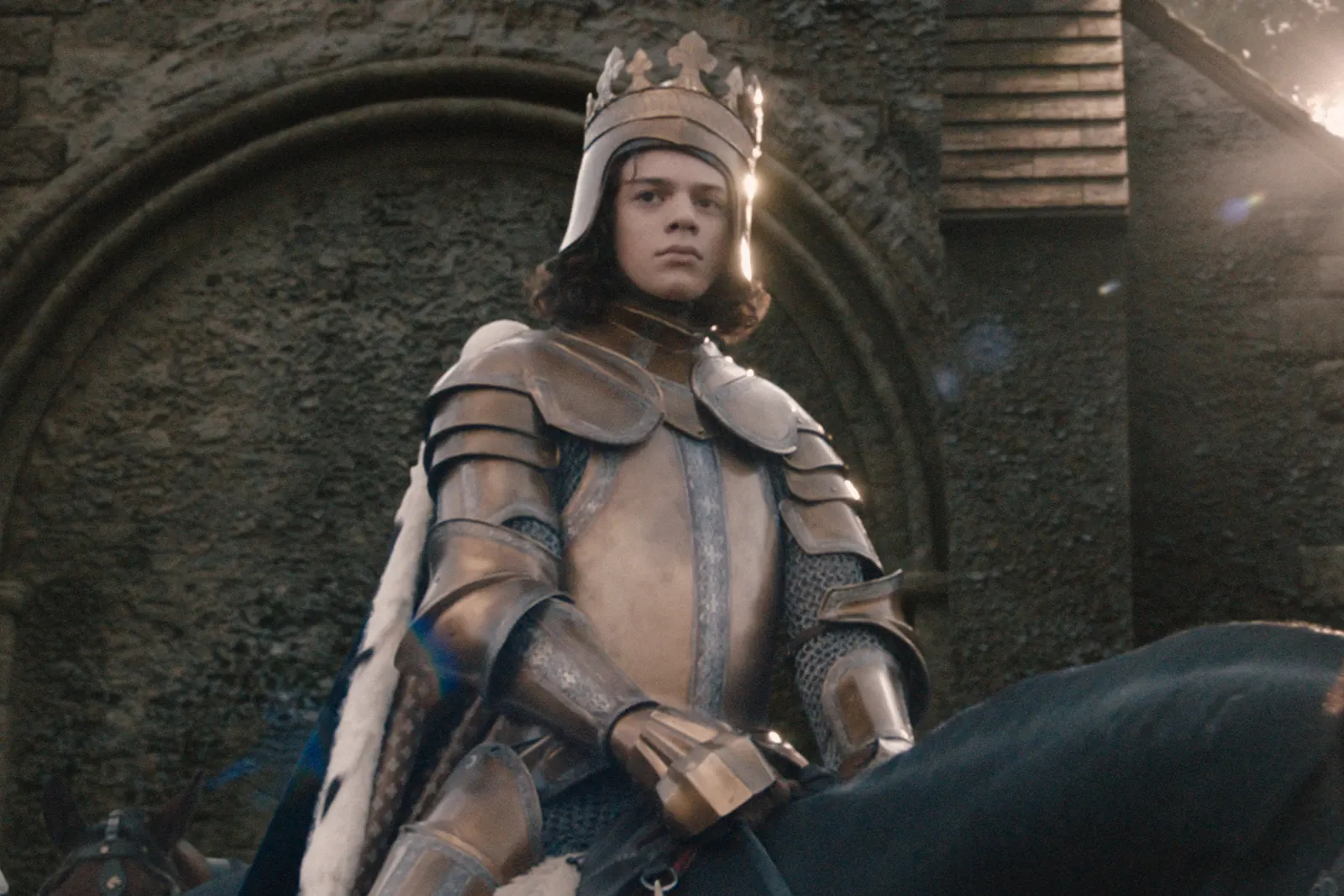 Woody Norman on Crown Troubles, King Richard II, and Going Vegan for Joaquin Phoenix