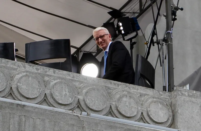 Anderson Cooper — photo 1