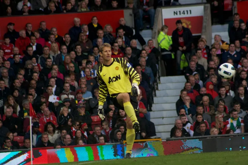 Edwin van der Sar — photo 1