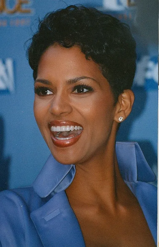 Halle Berry — photo 2