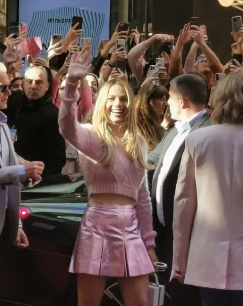 Margot Robbie — photo 1