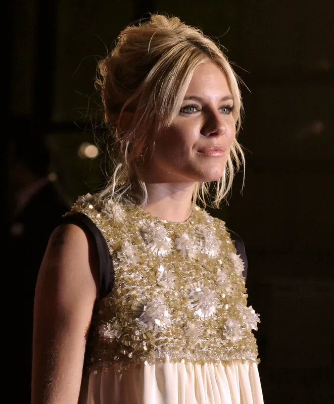 Sienna Miller — photo 1