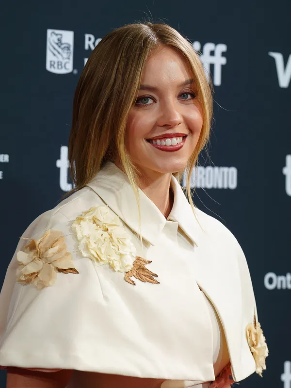 Sydney Sweeney — photo 1