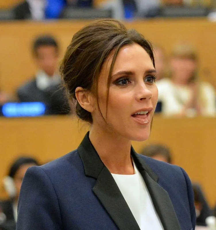 Victoria Beckham — photo 3